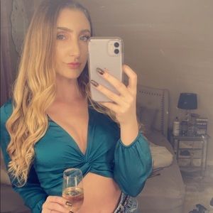 Meet your Posher, Helena